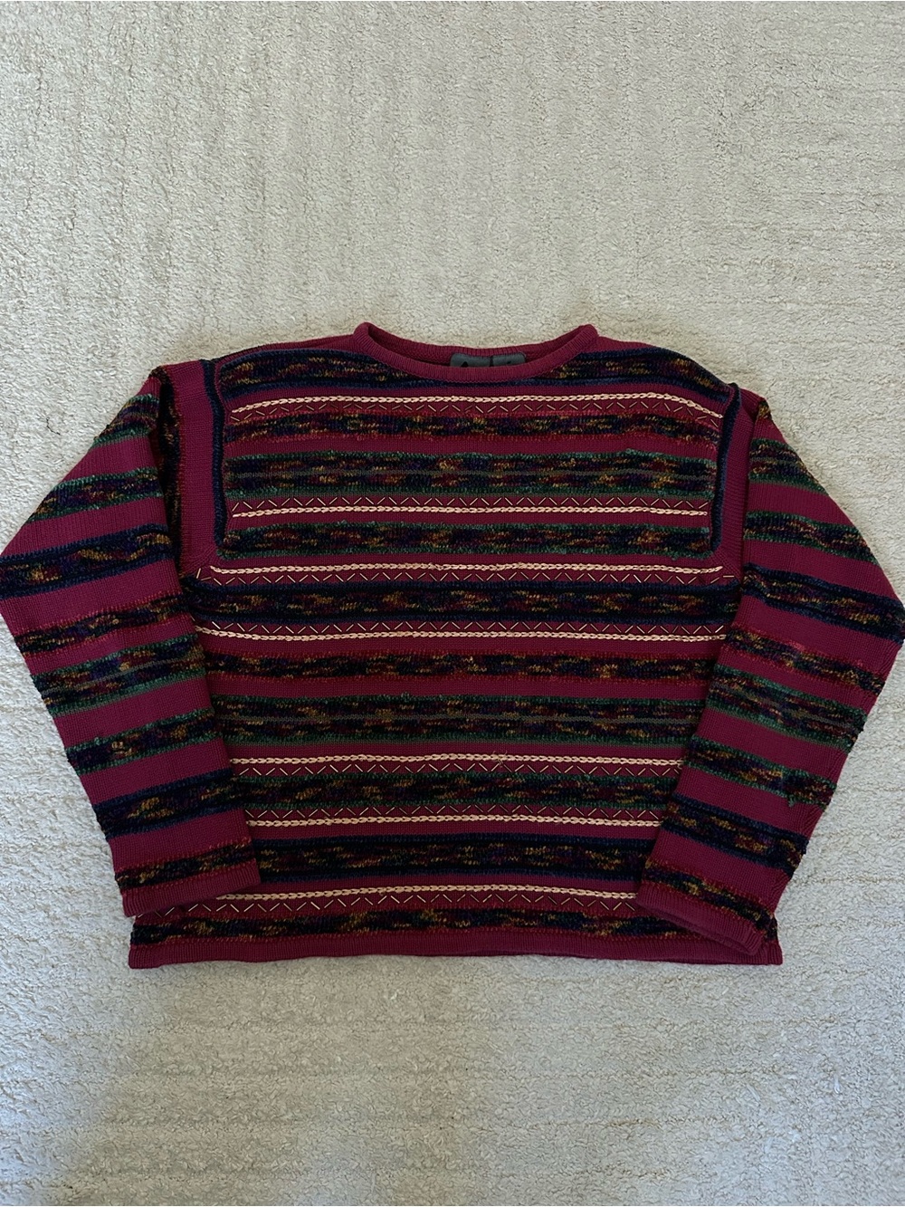Liz Wear Burgundy Patterned Crewneck Sweater